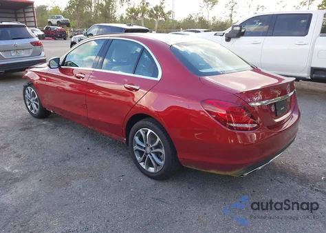 2017 Mercedes-Benz C 300 4Matic из США, поврежденный, VIN 55SWF4KB9HU209862